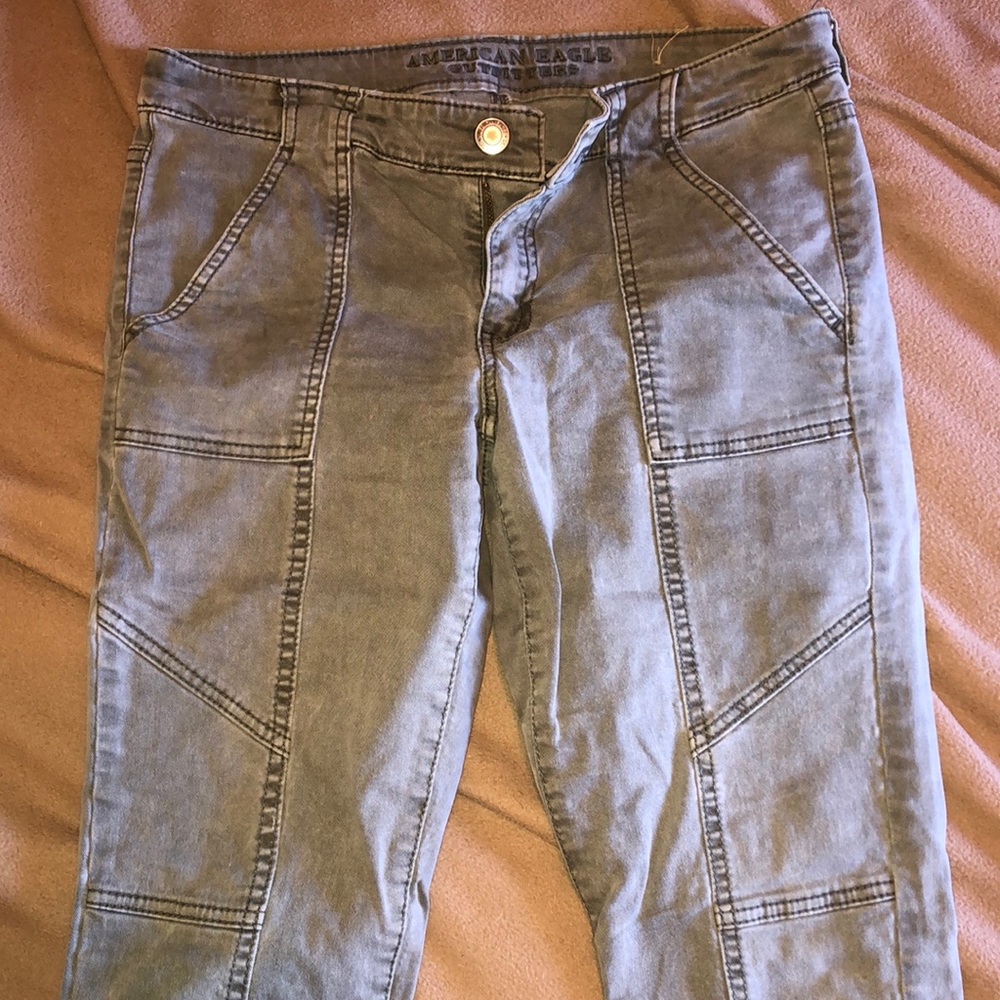 American Eagle outfitters capris size 6